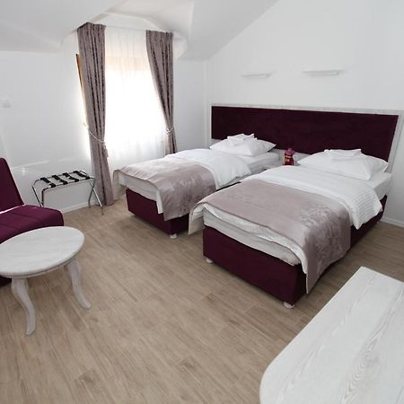 Apis Hotel Trebinje Exterior photo