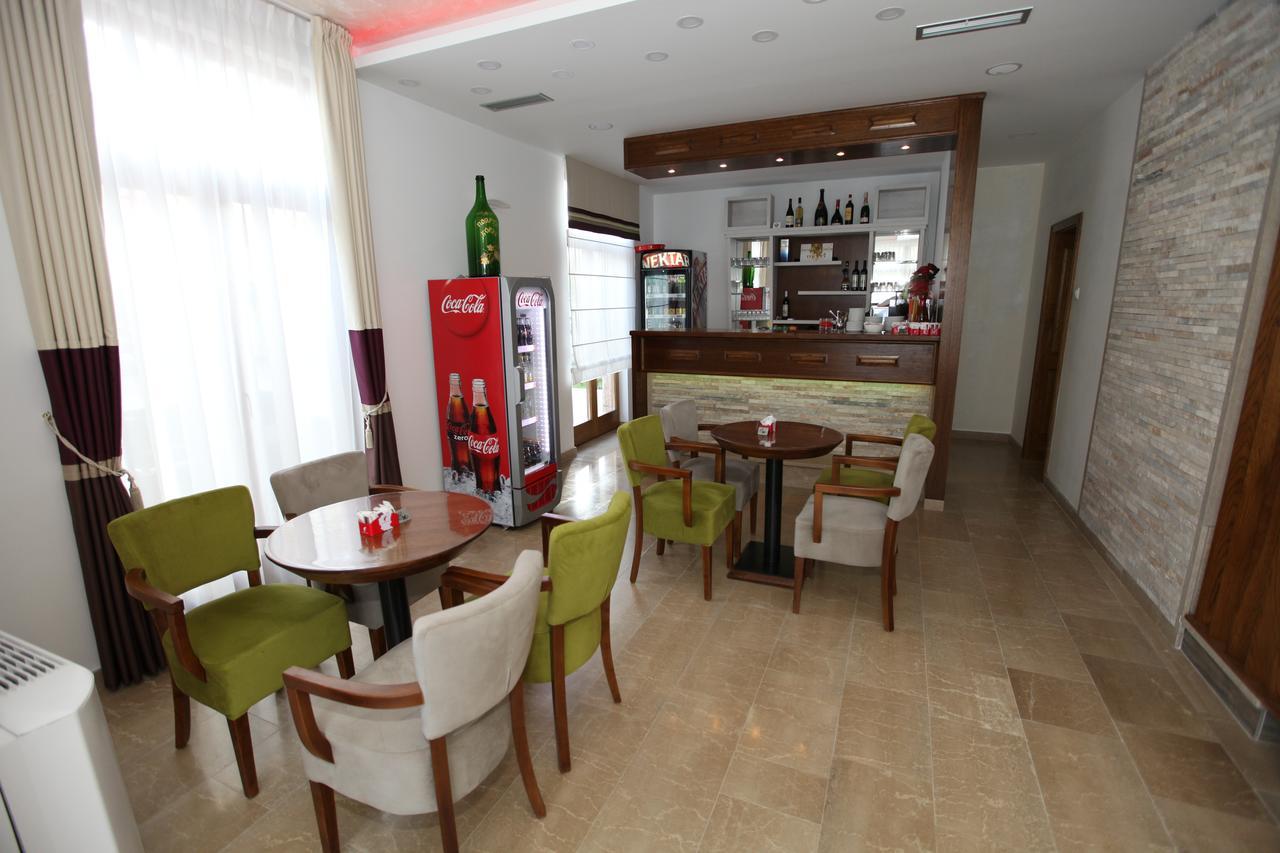 Apis Hotel Trebinje Exterior photo