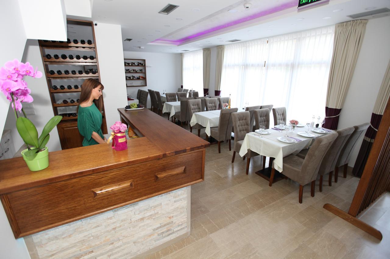 Apis Hotel Trebinje Exterior photo