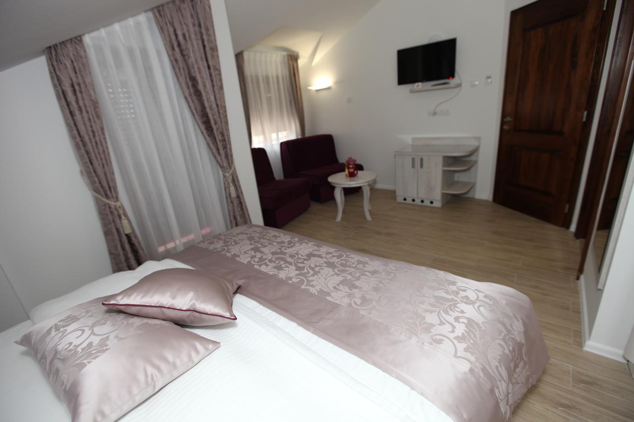 Apis Hotel Trebinje Exterior photo