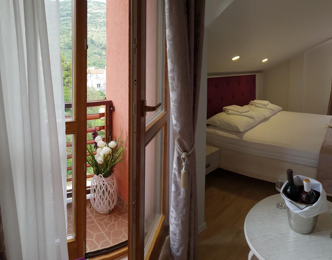 Apis Hotel Trebinje Exterior photo
