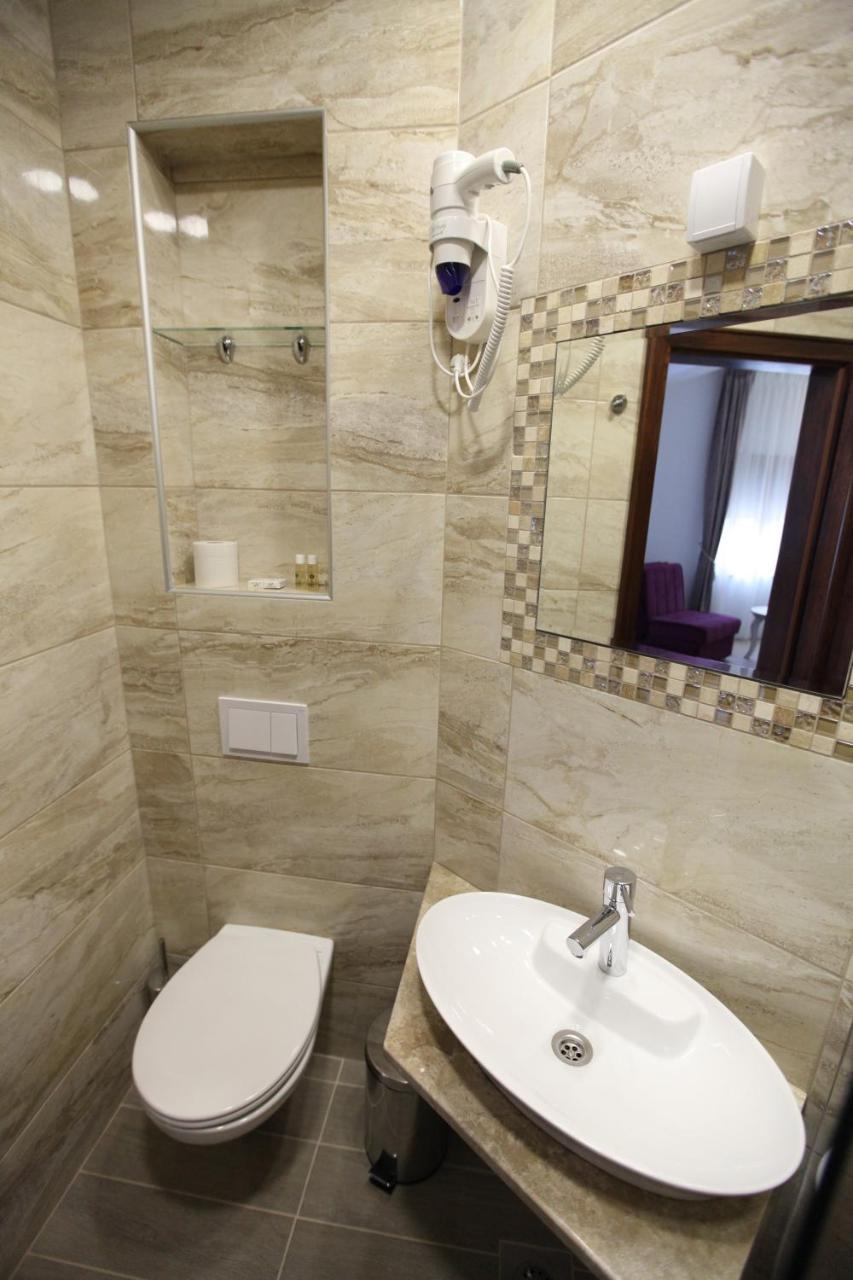 Apis Hotel Trebinje Exterior photo